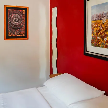 La Casa Zen Bed and Breakfast *